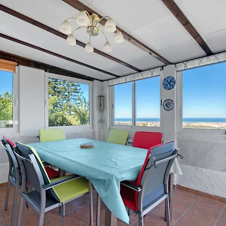 Nicoll וילה דניה